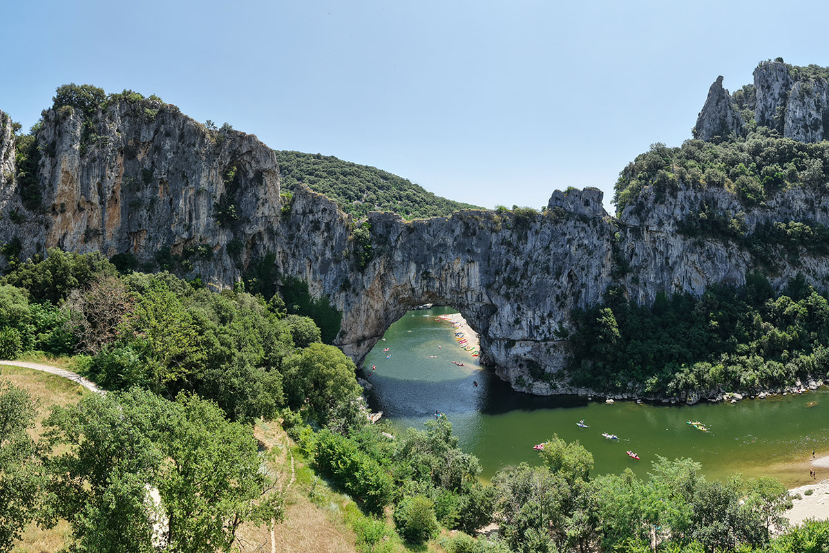 Bandeau-Pont-d'Arc-Gites-via-Ardeche